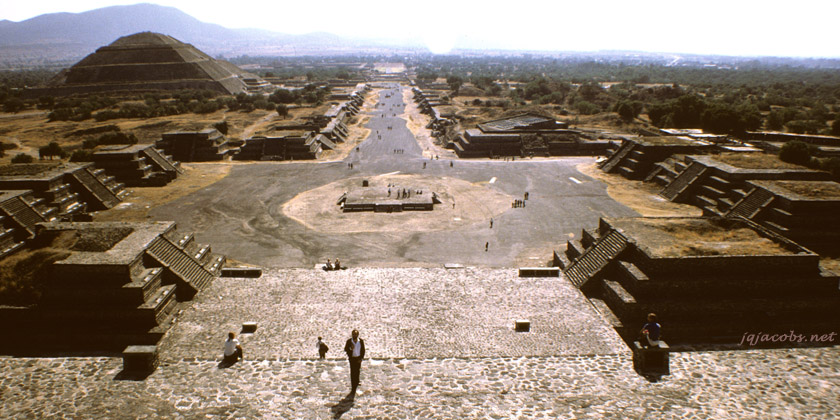Dead — Teotihuacán, Mexico
