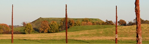 woodhenge and monk's mound